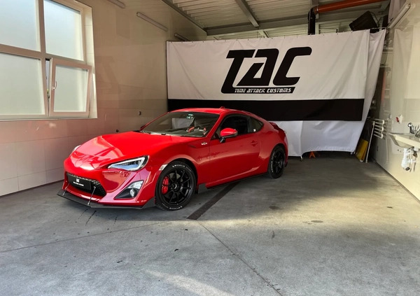 Toyota GT86 cena 99000 przebieg: 185000, rok produkcji 2013 z Stepnica małe 37